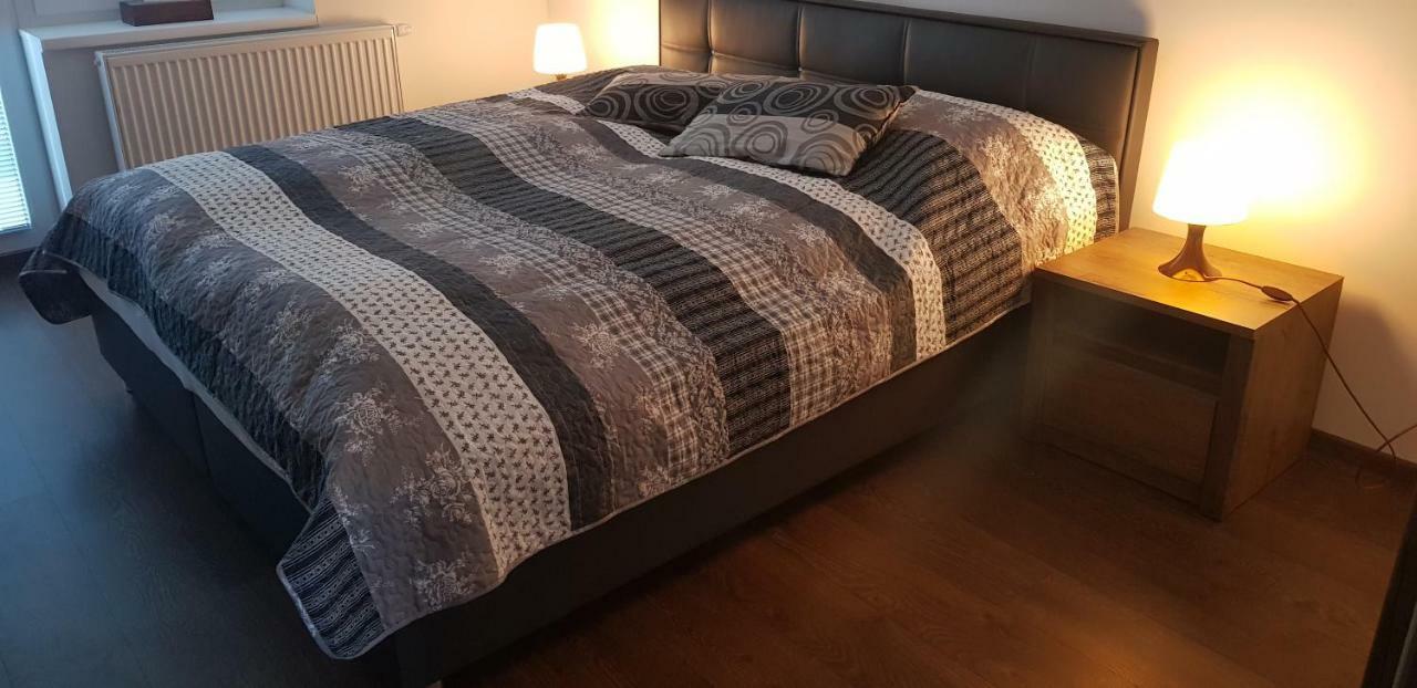 Vip Apartmany Zabnik Приевица Екстериор снимка